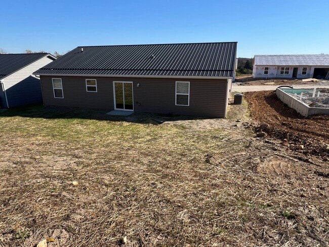 Building Photo - Winter Special (ends January 31, 2025) $300 off first month's rent.