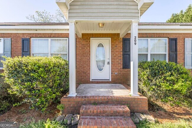 Building Photo - 209 Northpointe Dr