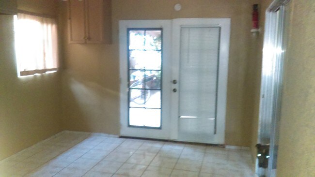 Building Photo - 2969 Taos Dr