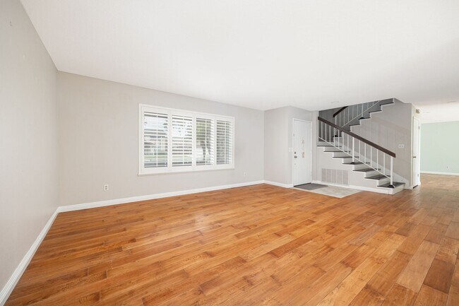 Building Photo - Whelan Ranch Single Family Home