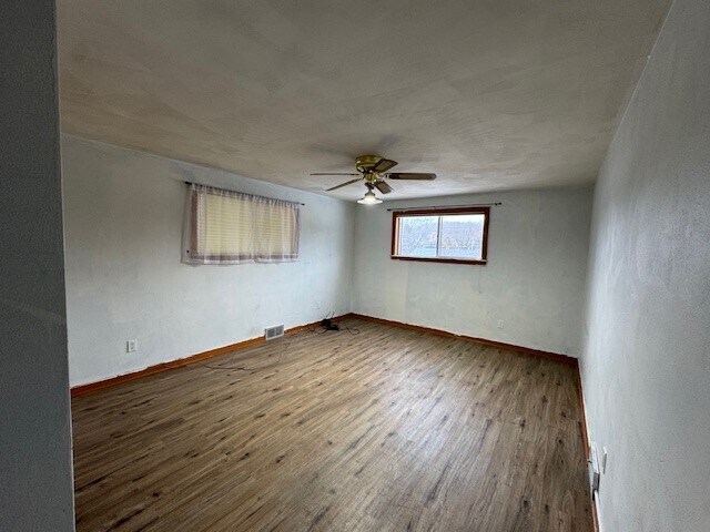 Foto del edificio - 812 Dickinson Dr