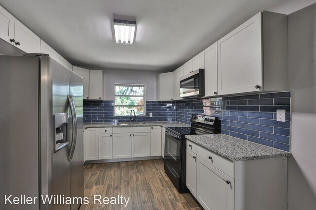 Building Photo - 5 br, 3 bath House - 2708 bryan Road
