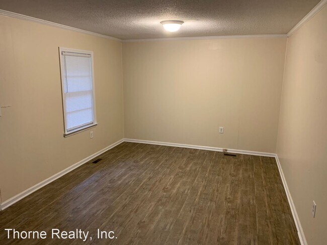 Foto del edificio - 3 br, 1 bath House - 1025 Hazelwood Drive