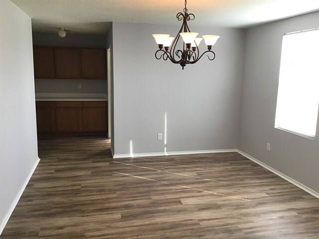 Foto del edificio - 1313 Cherokee Rose Ln