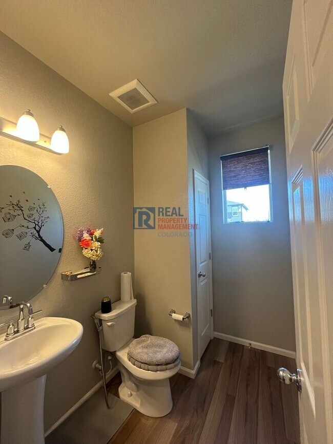 Building Photo - 13621 Crane Ct