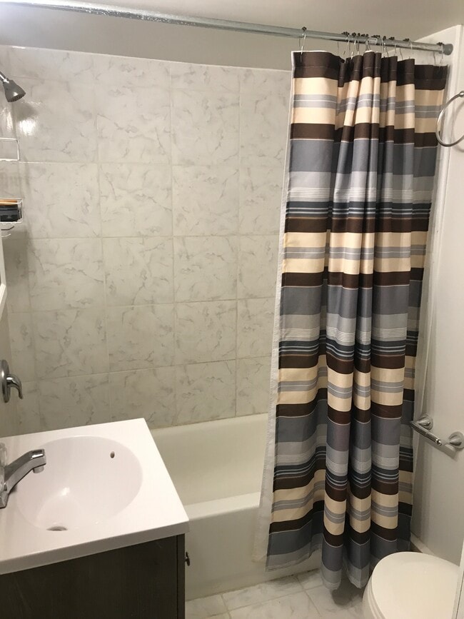 Photo - Eastlawn Properties Apartment