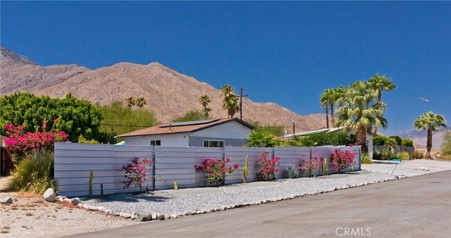 Building Photo - 2775 N Junipero Ave