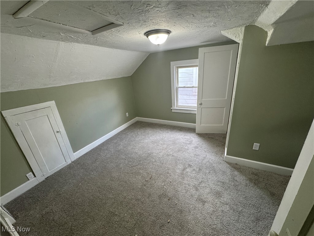 Foto del edificio - 5466 Grasmere Ave