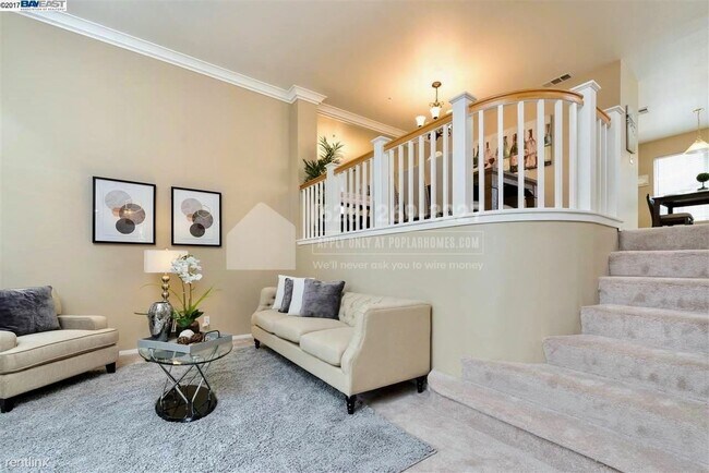 Foto del edificio - 3 br, 2.5 bath Condo - 4825 Boxwood Way, #...