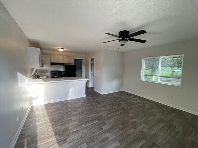 Building Photo - Guilford Place Apartments.