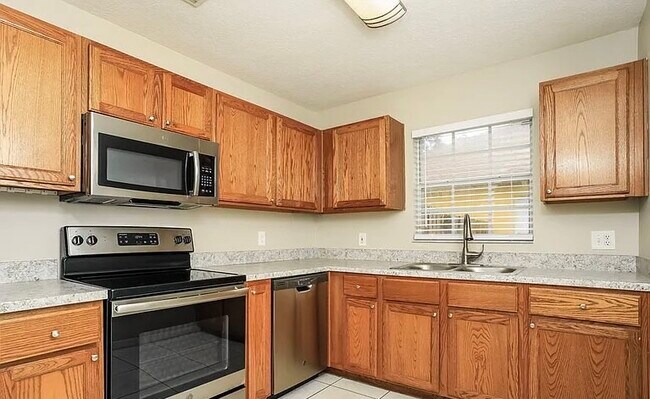 Foto del edificio - 3312 Cypress Point Cir