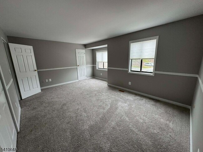Foto del edificio - 85 Shady Ln