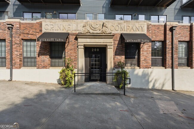 Foto del edificio - 200 N Highland Ave NE