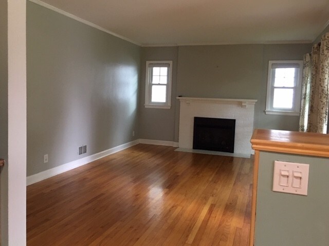 Building Photo - 3714 Hammersley Ave