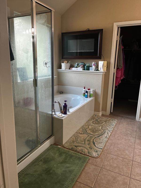 Foto del edificio - 9223 Wild River Dr