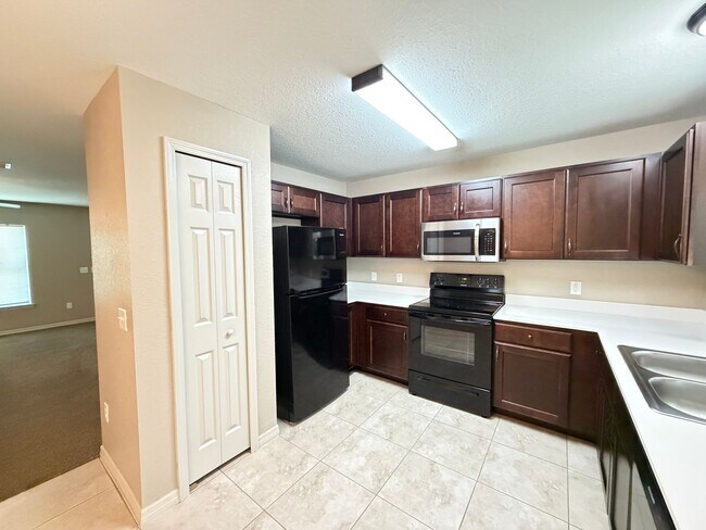 Foto del edificio - 2209 SW 156th Loop