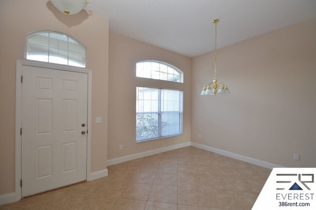 Foto del edificio - 16 Phoenix Ln