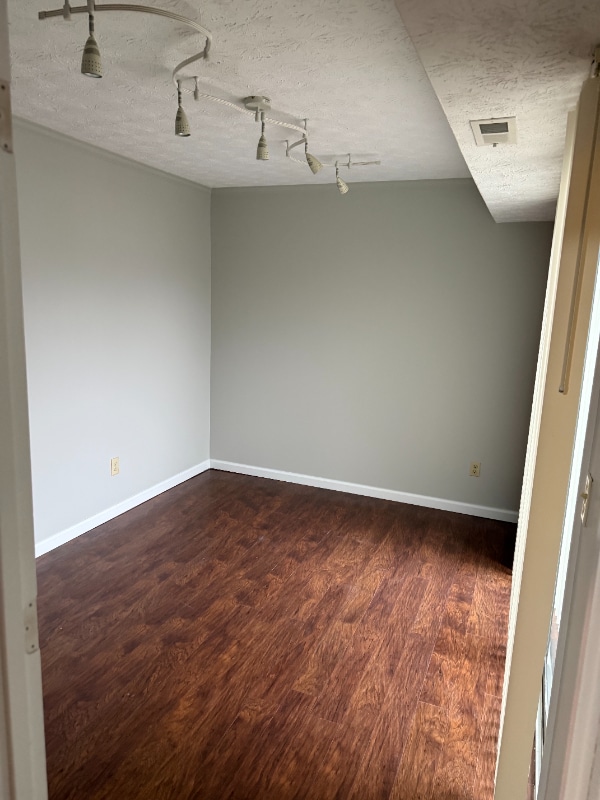 Foto del edificio - 14 Oakwood Ct