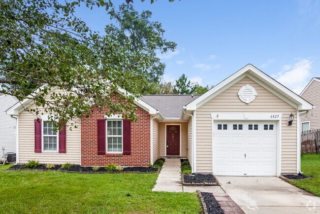 Building Photo - 6825 Chieftain Dr