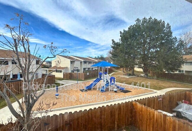 Foto del edificio - 3545 Willow Hills Cir