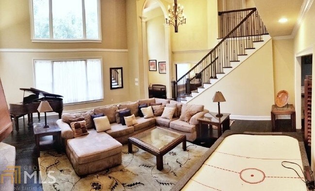 Foto del edificio - 2720 Rangewood Dr