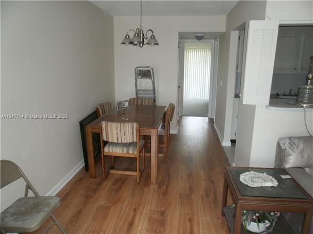 Building Photo - 36 Windsor B