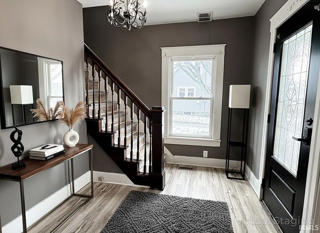 Building Photo - 1118 N Webster St