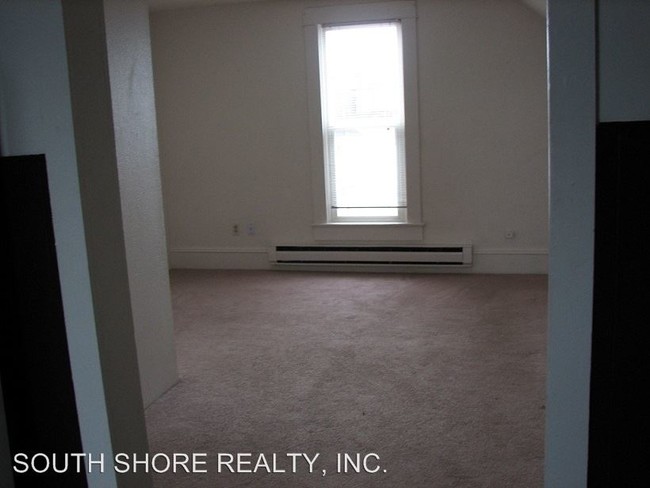 Building Photo - 803 MONROE St