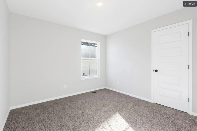 Foto del edificio - GORGEOUS 4 BED 2 BATH