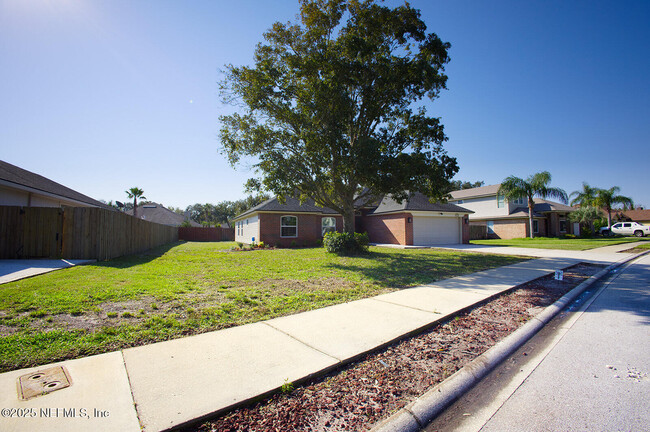 Building Photo - 13082 Chets Creek Dr S