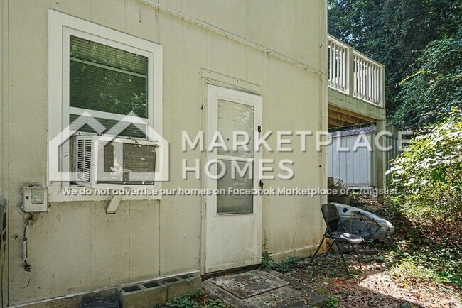 Foto del edificio - 1226 Coronada Dr
