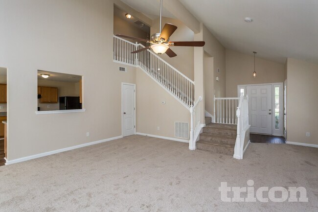 Foto del edificio - 145 Lakeview Trail