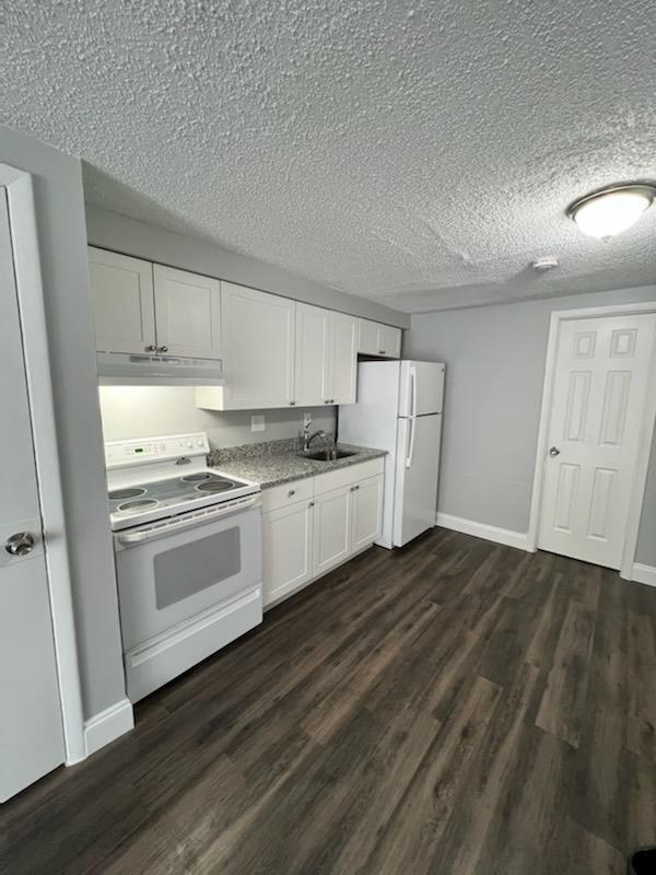 Building Photo - 1003 34th Ave W