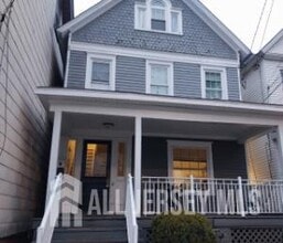 Building Photo - 97 Easton Ave