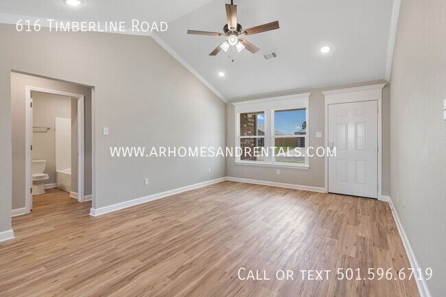 Foto del edificio - 616 Timberline Rd