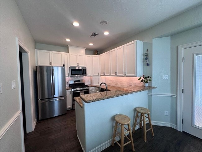 Foto del edificio - 2806 Weeping Willow Cir