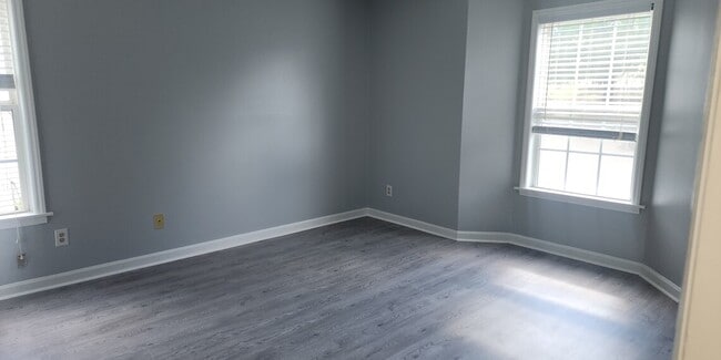 Foto del edificio - 6702 W Friendly Ave