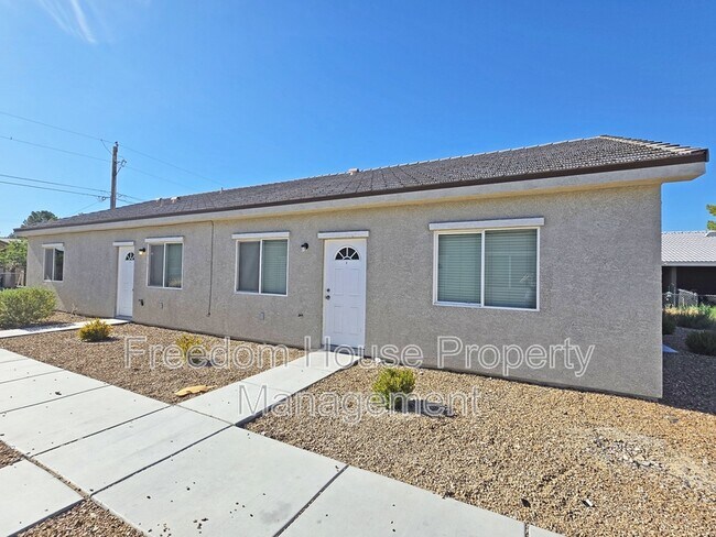 Foto del edificio - 1121 Sixshooter Ave
