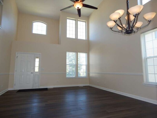 Foto del edificio - 2128 Horncastle Ln
