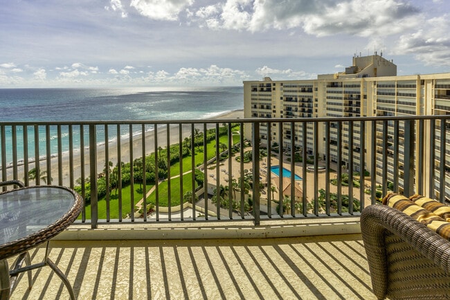 Building Photo - 400 Ocean Trail Way