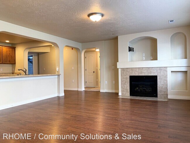 Building Photo - 3 br, 2 bath House - 123 N. 1120 W. #104