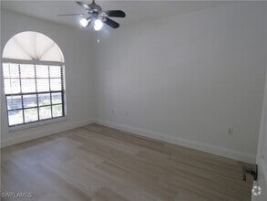 Building Photo - 809 Augusta Blvd