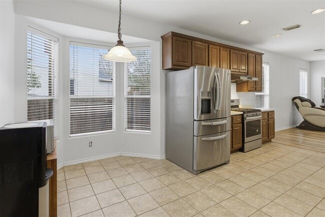 Building Photo - 11505 Plow Horse Cove