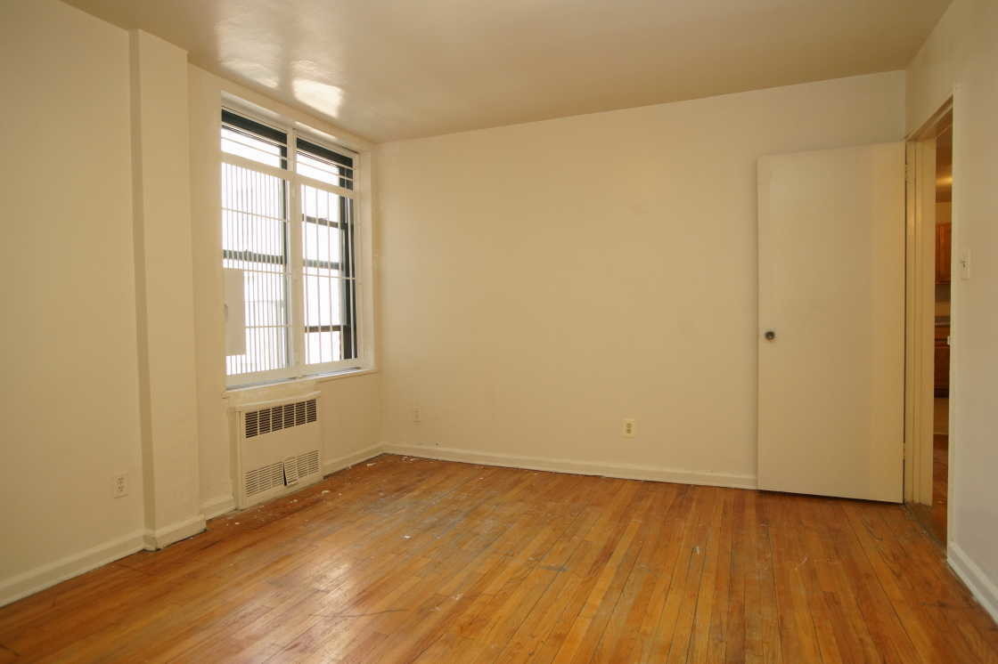 686 E 234th St, The Bronx, NY 10466 Apartments in The Bronx, NY