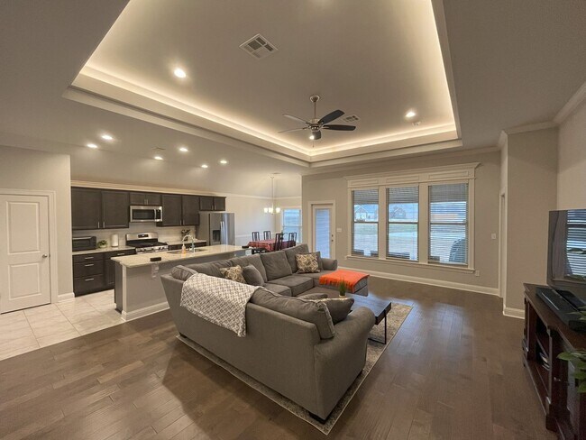 Foto del edificio - LEGACY BEAUTY.. Close to Barksdale Air For...