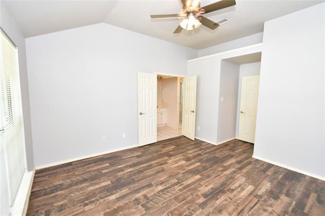 Building Photo - 4953 Briar Oaks Ln