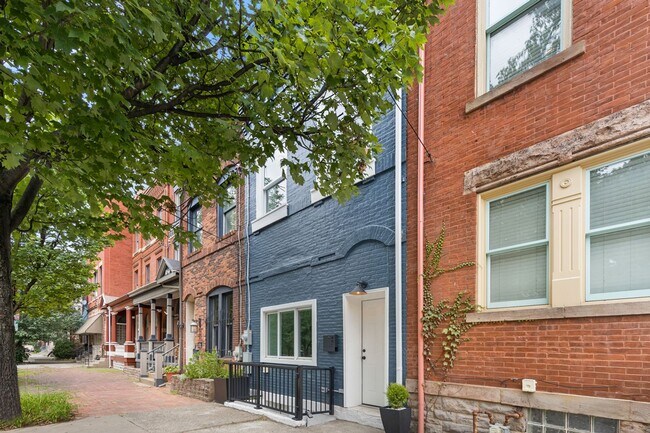 Foto del edificio - Furnished Luxury Home for Rent-Historic Deutschtown/Northside