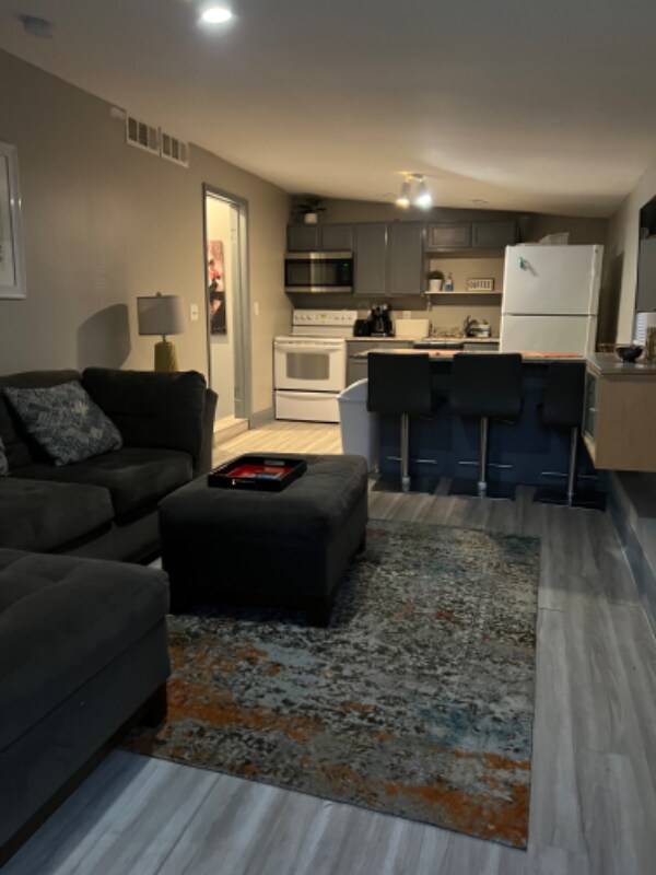 Foto principal - 3868 Panthersville Rd