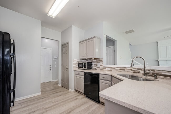 Building Photo - 10901 Claude Freeman Dr