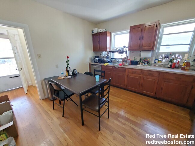 Foto del edificio - 270 Harvard St